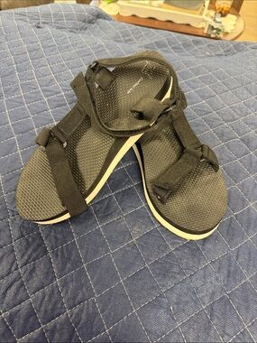 Time and Tru Black Strappy Comfort Sandals